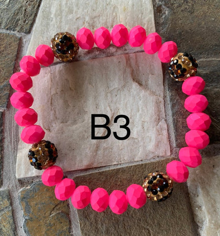 Neon Pink W/Leopard Accent Bead Bracelet