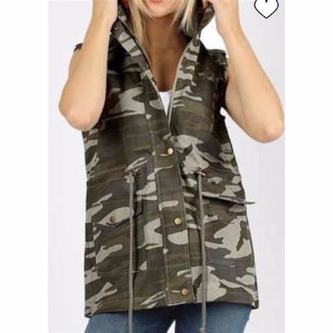 Light Camo Utility Vest