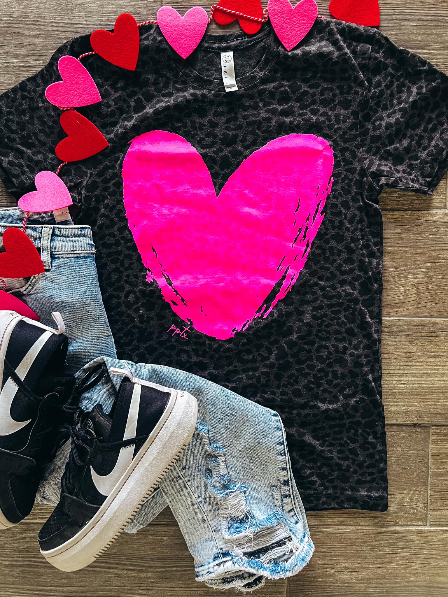 Black Leopard Hot Pink Heart Tee